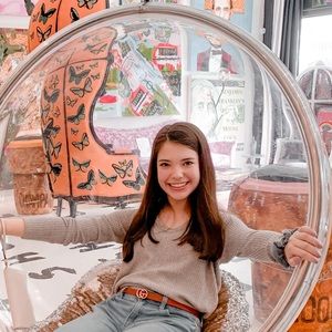 Meet your Posher, Anna